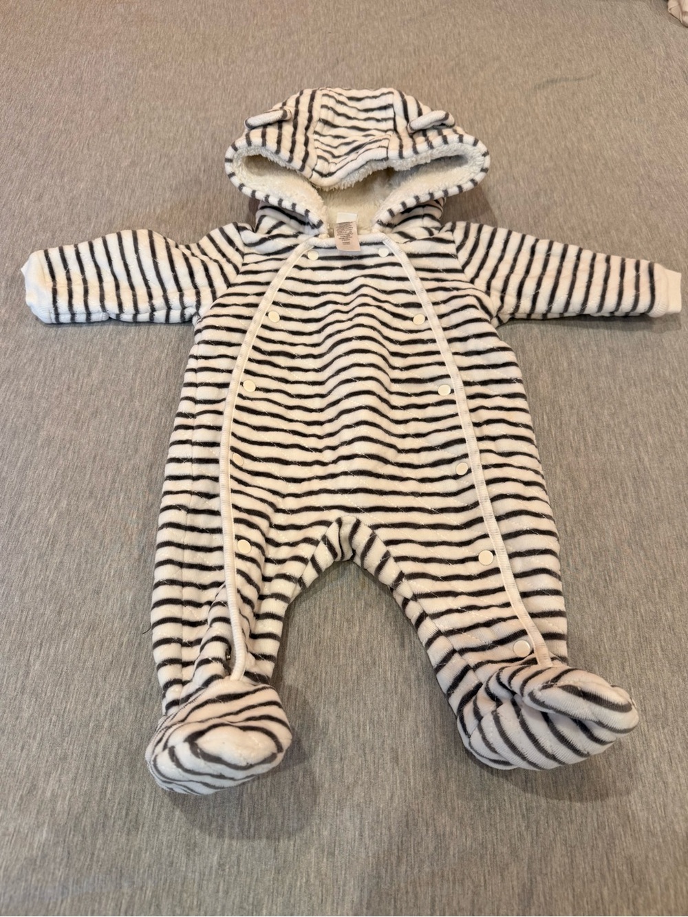 Nordstrom Black & White Striped Hooded Footed One-Piece Bunting
